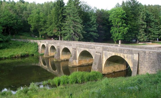 CHINY – Anciennes Ecoles